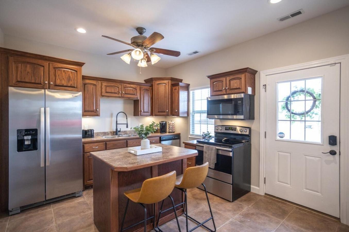 Tiny Home With Hot Tub Near Ft Leonard Wood! Waynesville Екстер'єр фото