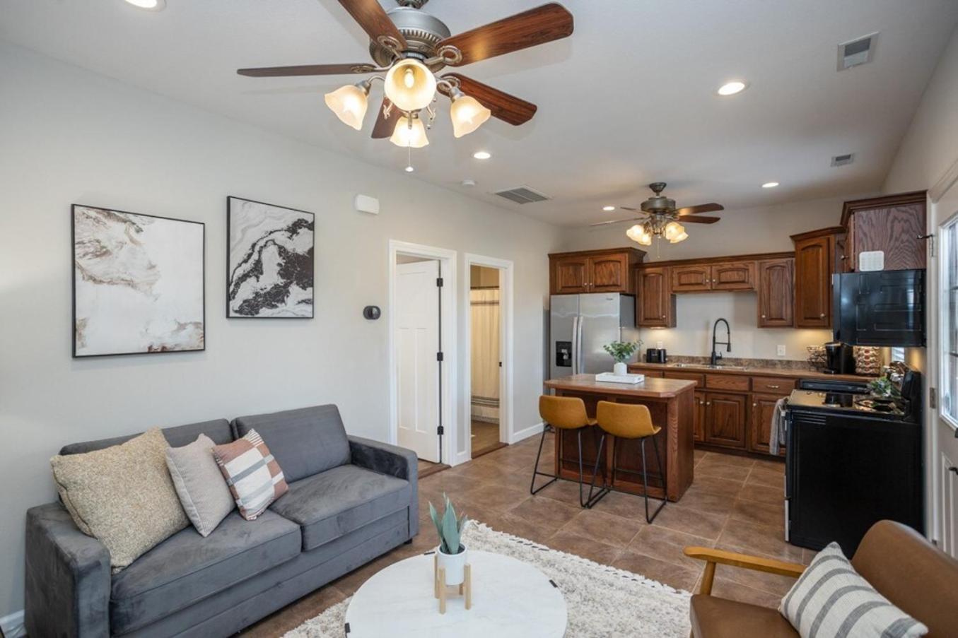Tiny Home With Hot Tub Near Ft Leonard Wood! Waynesville Екстер'єр фото
